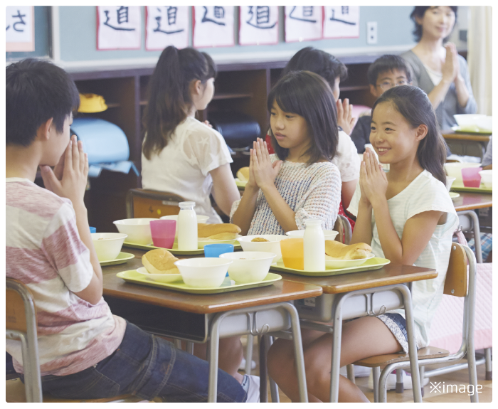 学校給食の様子